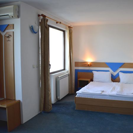 Saint George - Old Nesebar Hotel ภายนอก รูปภาพ